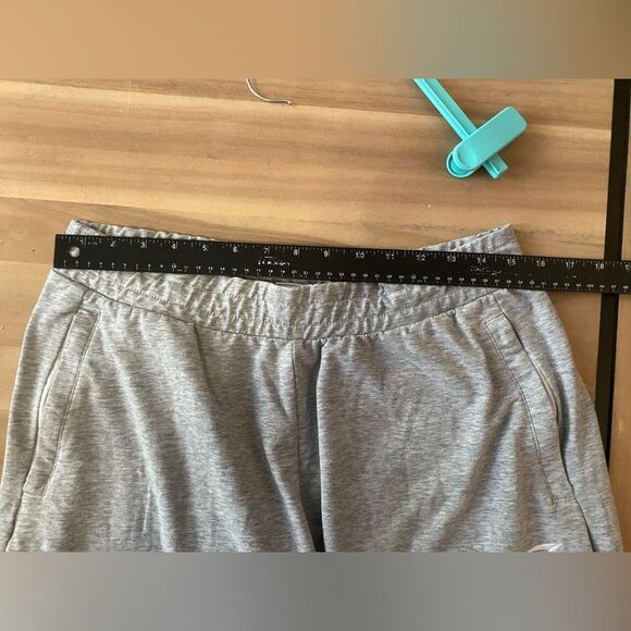 Great‎ gymshark sweats - Picture 5 of 7